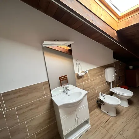 Con Bagno Mirjana Apartman Cislago